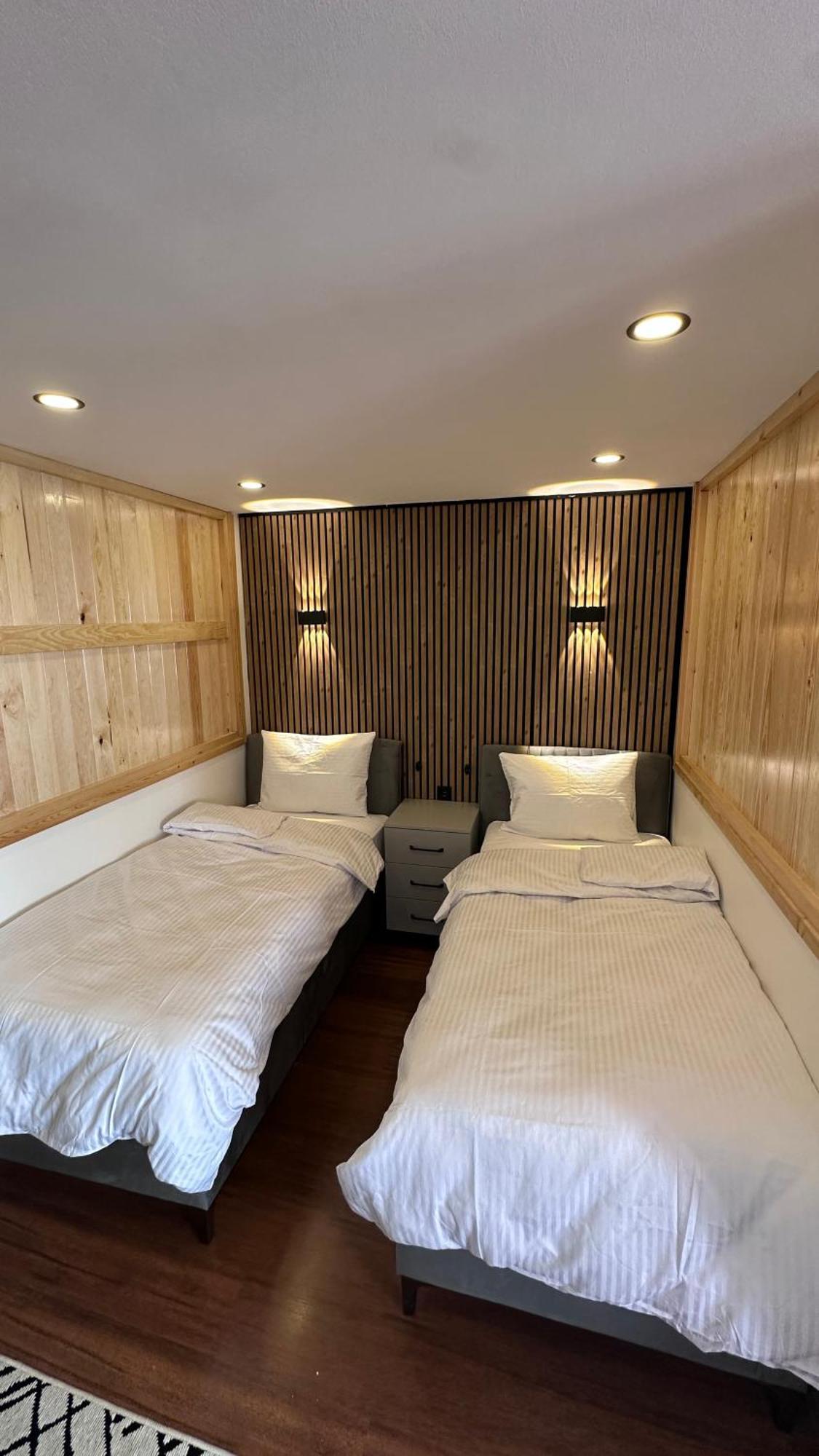 Apartment Golden Wood *